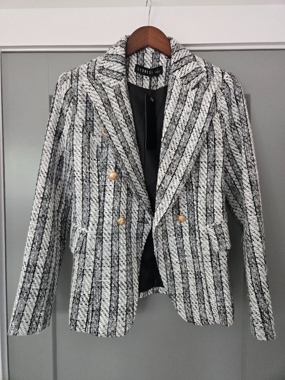Lioness Womens black and white tweed Blazer - NEW with tags, Never Worn - Small